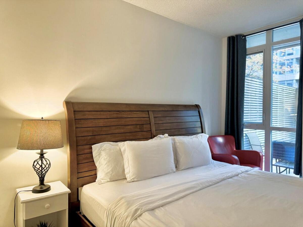 Kingbed & Bunkbed & Terrace Διαμέρισμα Τορόντο Εξωτερικό φωτογραφία