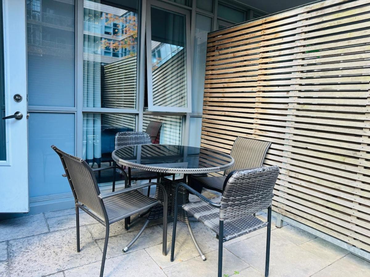Kingbed & Bunkbed & Terrace Διαμέρισμα Τορόντο Εξωτερικό φωτογραφία